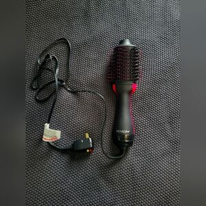 Revlon Blow Out Brush